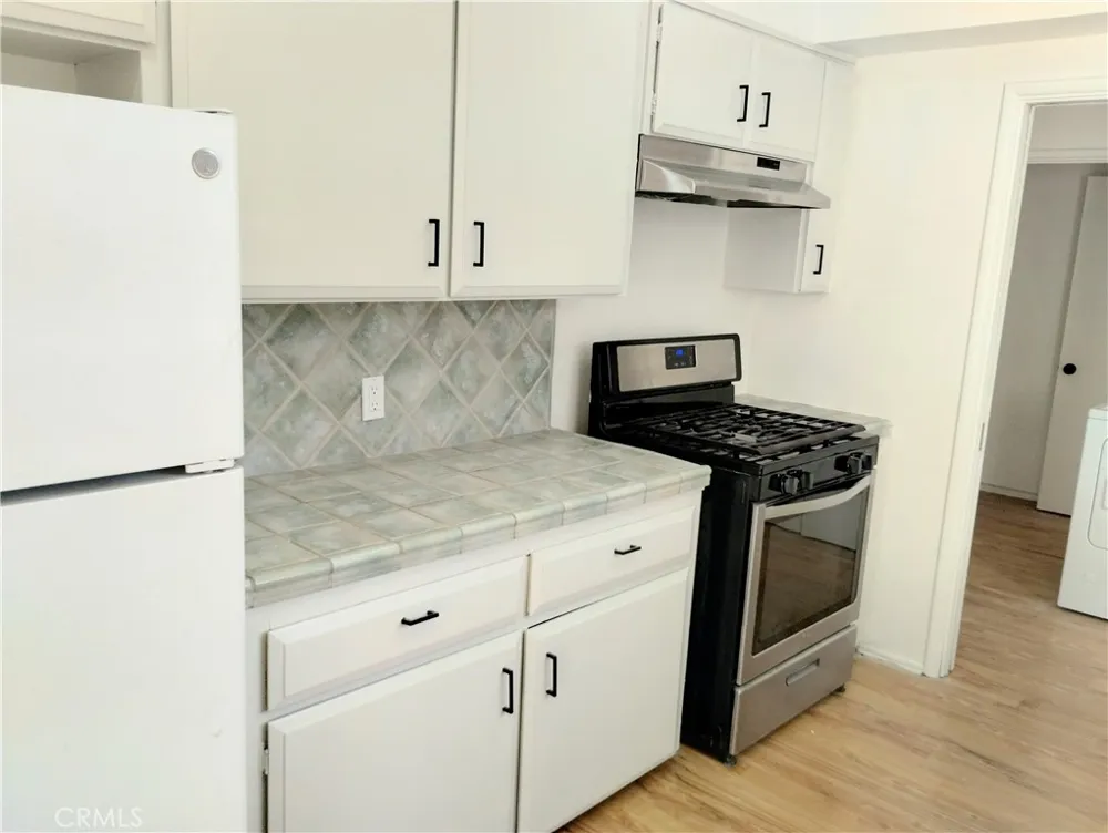 374 Grand Monrovia, CA 91016