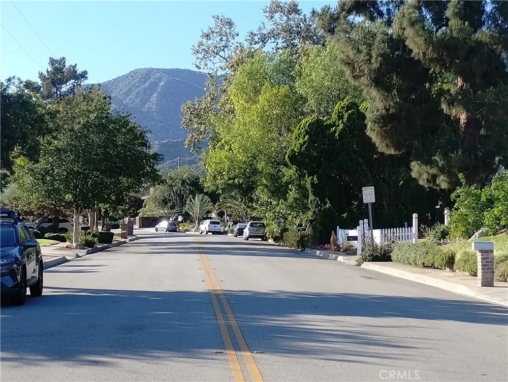 374 Grand Monrovia, CA 91016