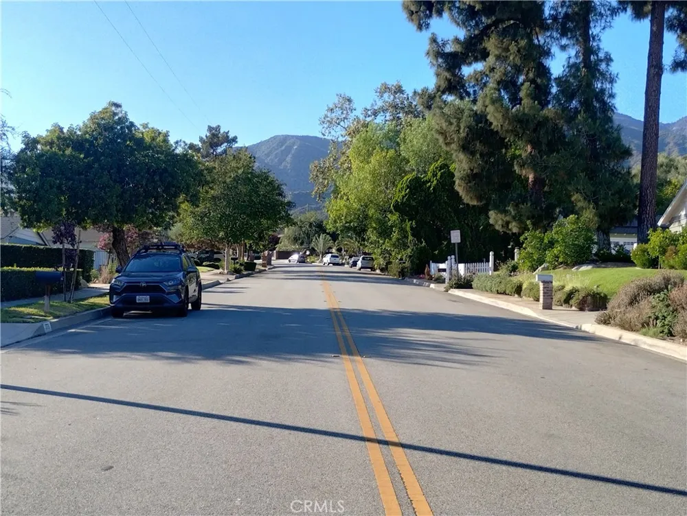 374 Grand Monrovia, CA 91016