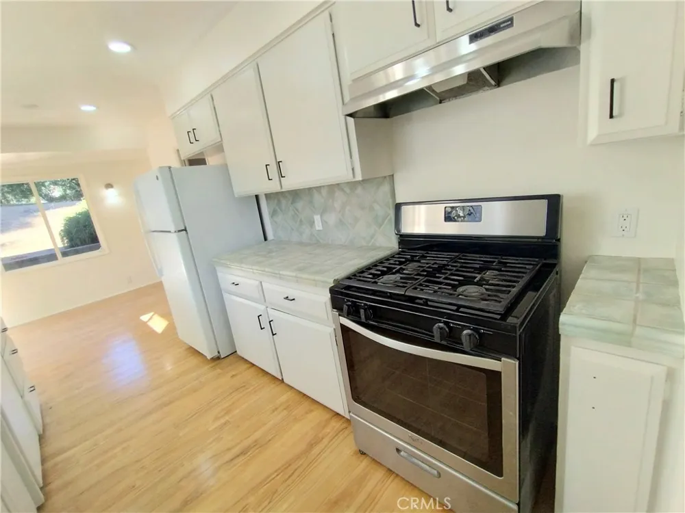 374 Grand Monrovia, CA 91016