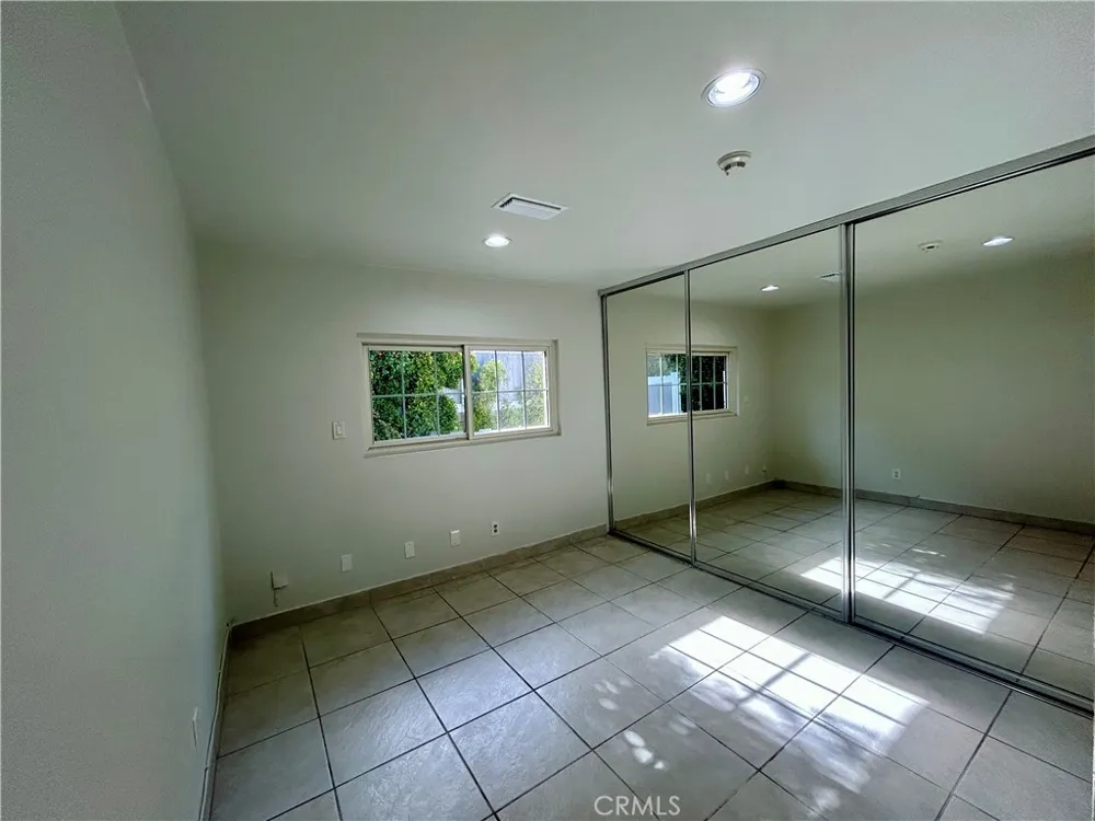 3132 Estado Street Pasadena, CA 91107