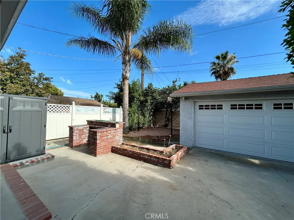 3132 Estado Street Pasadena, CA 91107