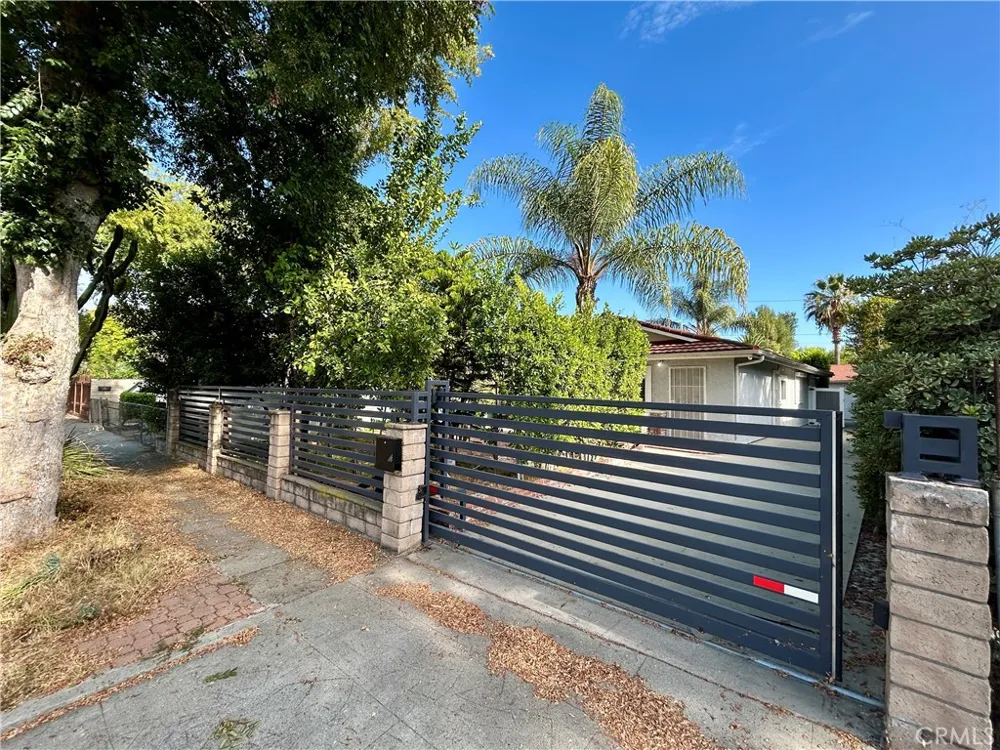 3132 Estado Street Pasadena, CA 91107