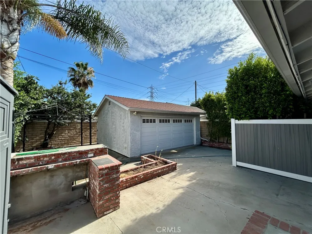 3132 Estado Street Pasadena, CA 91107
