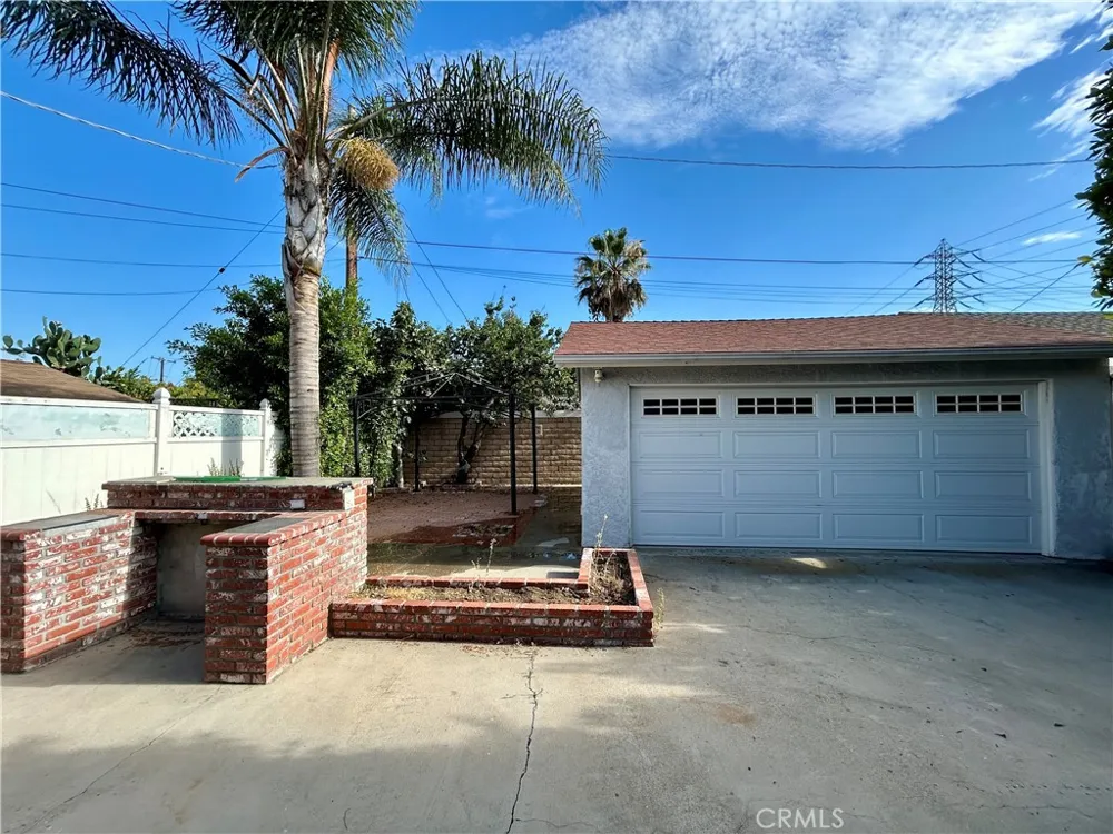 3132 Estado Street Pasadena, CA 91107