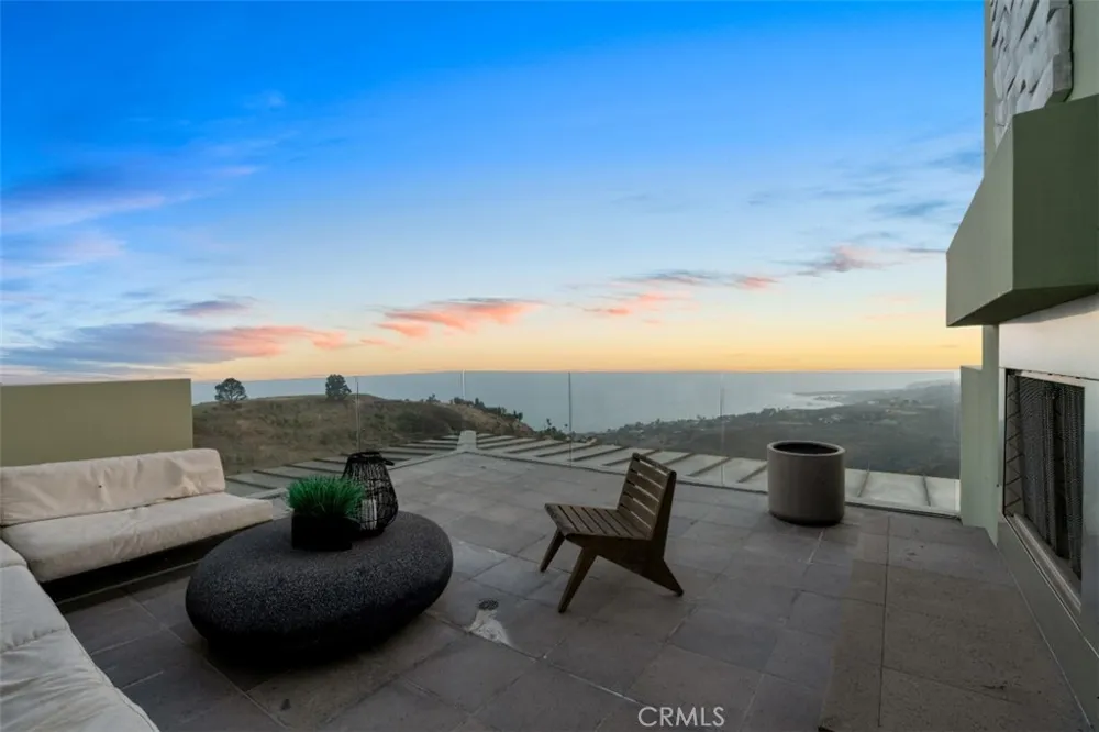 21826 Castlewood Drive Malibu, CA 90265