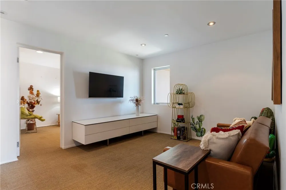 21826 Castlewood Drive Malibu, CA 90265
