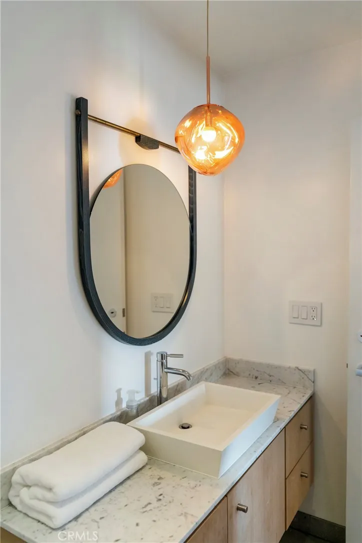 21826 Castlewood Drive Malibu, CA 90265