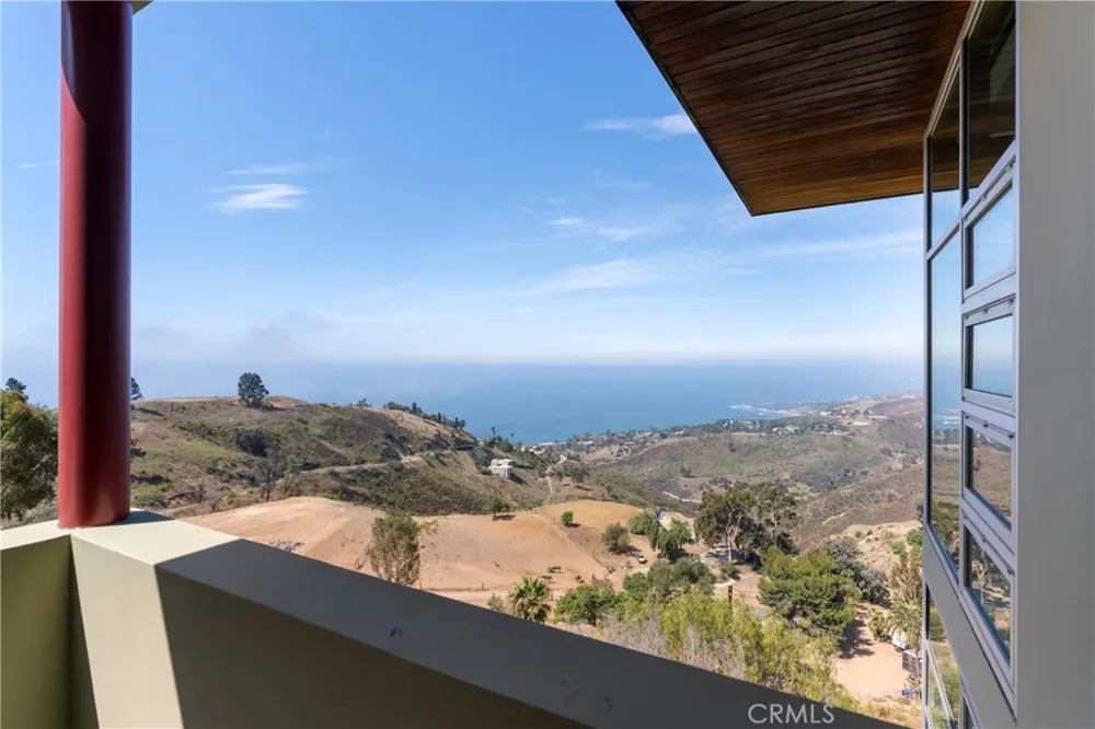 21826 Castlewood Drive Malibu, CA 90265