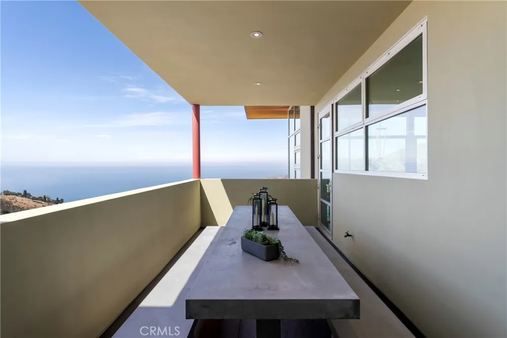 21826 Castlewood Drive Malibu, CA 90265