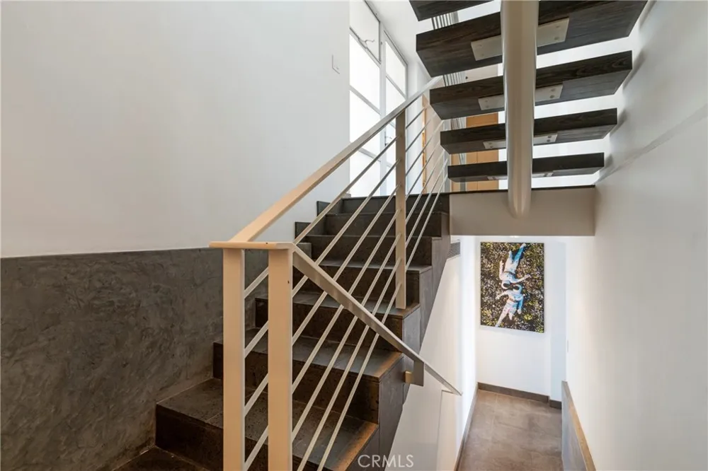 21826 Castlewood Drive Malibu, CA 90265