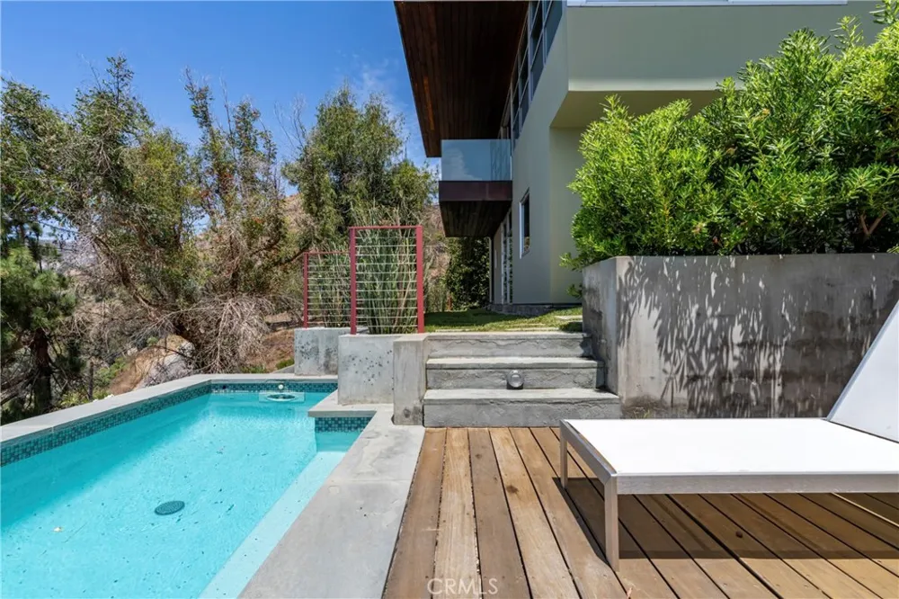 21826 Castlewood Drive Malibu, CA 90265