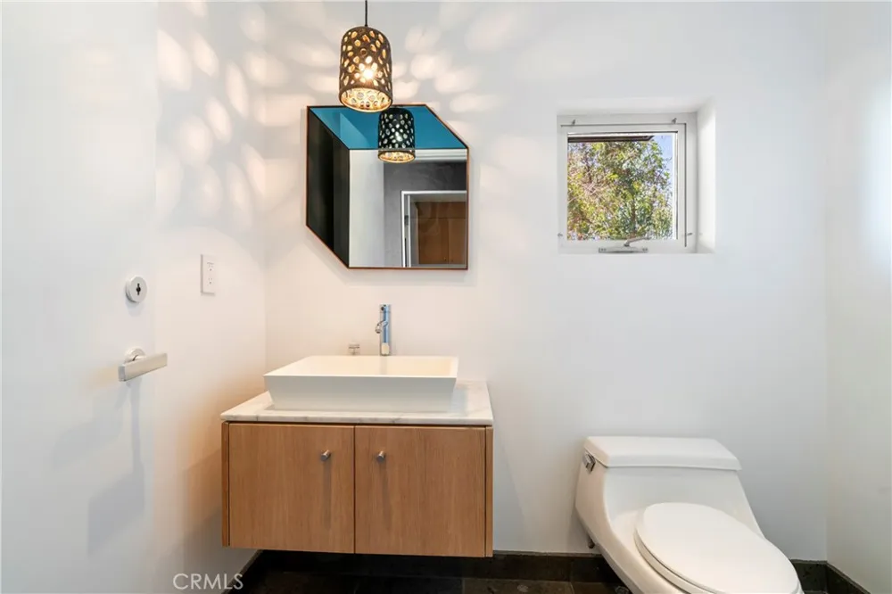 21826 Castlewood Drive Malibu, CA 90265