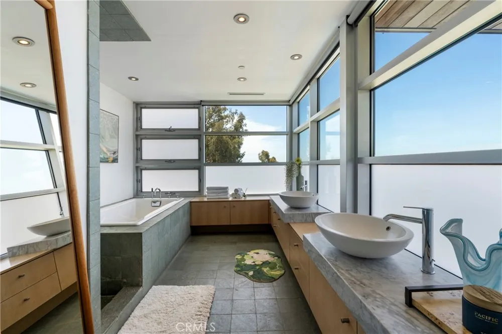 21826 Castlewood Drive Malibu, CA 90265