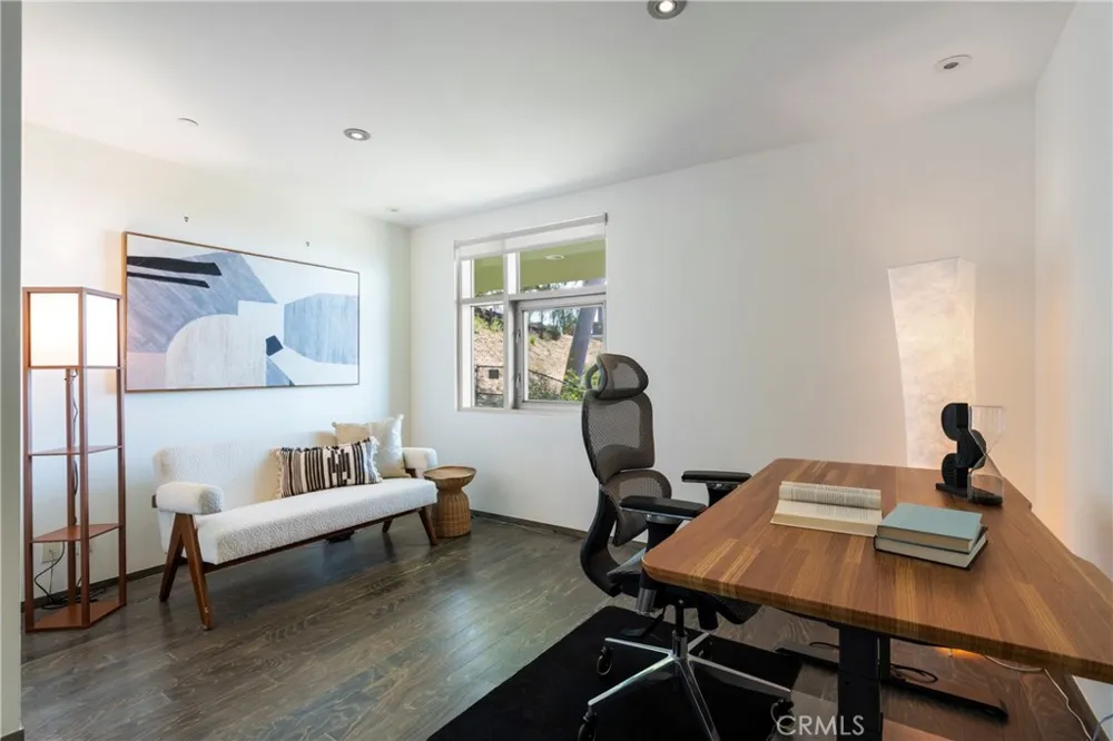 21826 Castlewood Drive Malibu, CA 90265