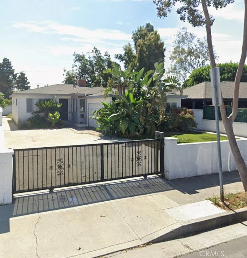 3354 Virginia Avenue Santa Monica, CA 90404