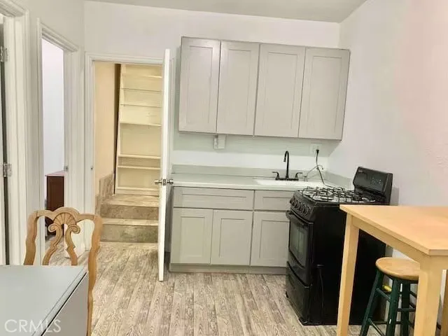 3354 Virginia Avenue Santa Monica, CA 90404