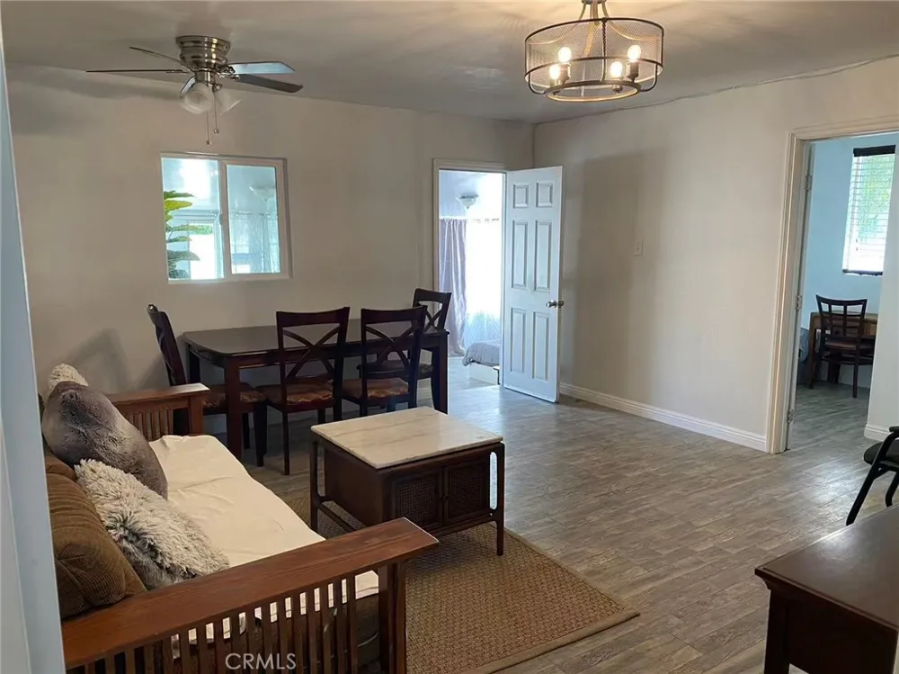 3354 Virginia Avenue Santa Monica, CA 90404