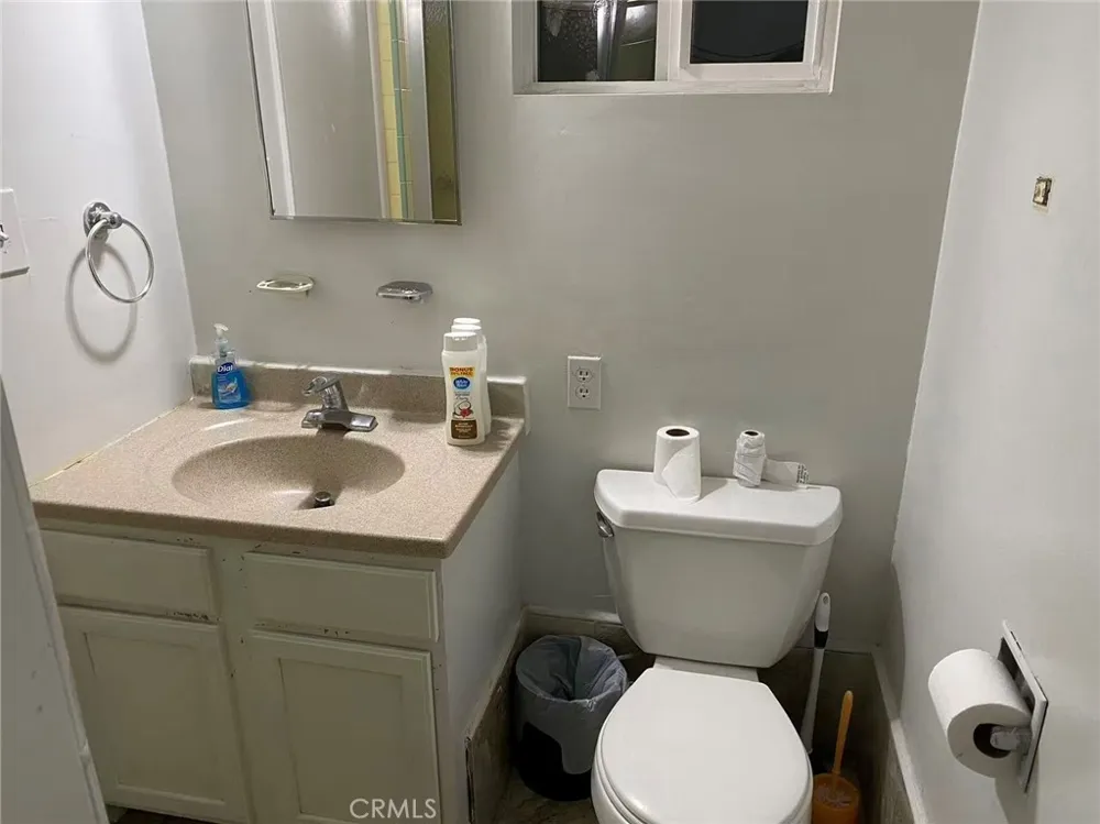 3354 Virginia Avenue Santa Monica, CA 90404