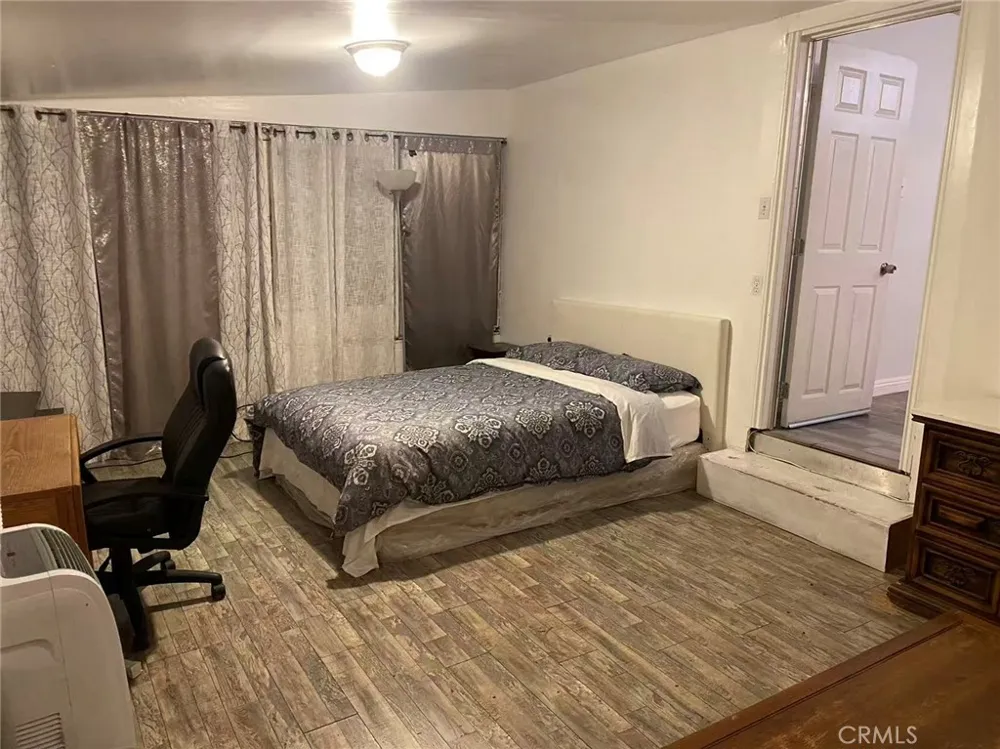 3354 Virginia Avenue Santa Monica, CA 90404