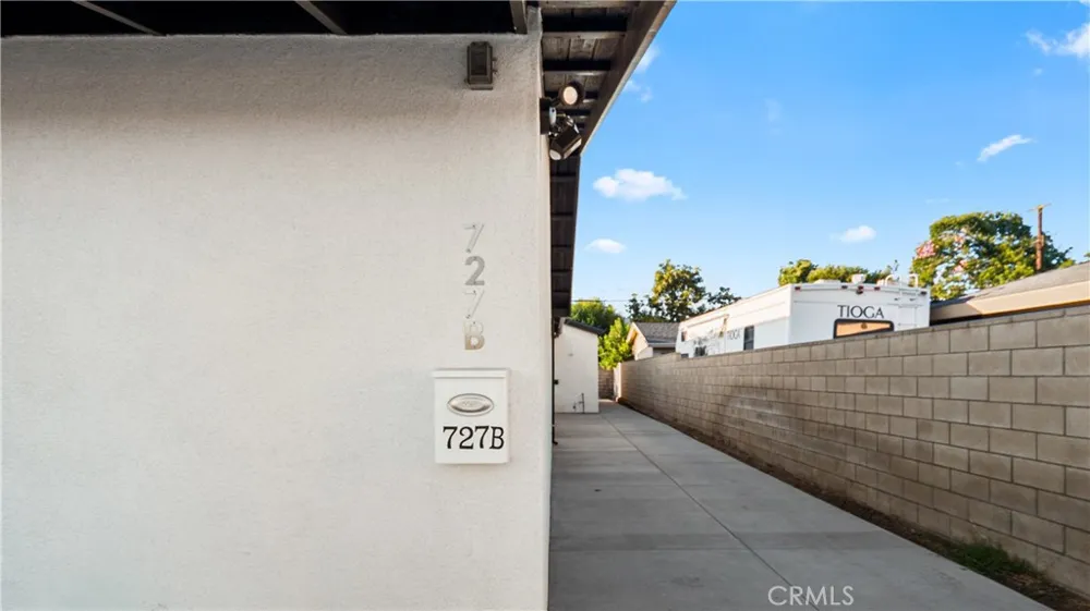 727 E Myrtle Avenue Glendora, CA 91741