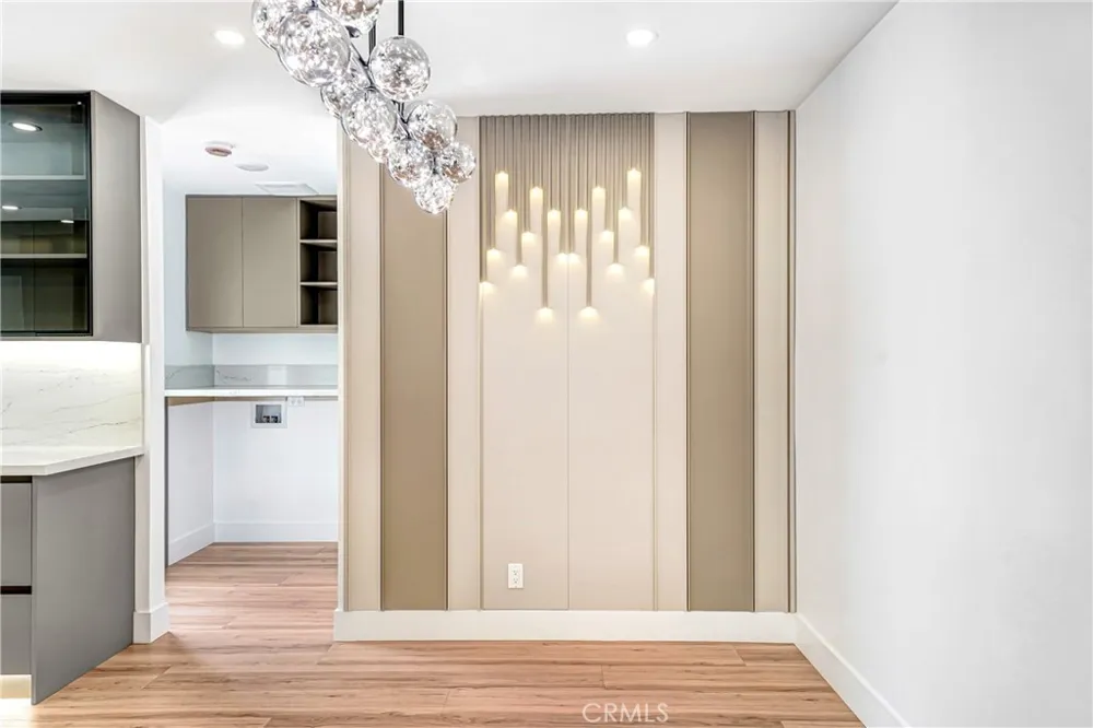 6722 Katherine Ave Van Nuys, CA 91405