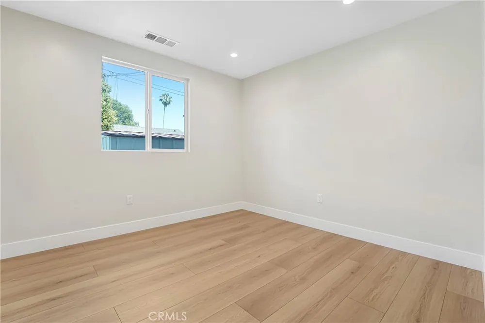6722 Katherine Ave Van Nuys, CA 91405