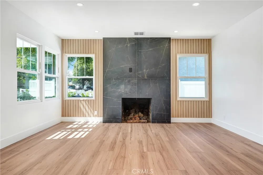 6722 Katherine Ave Van Nuys, CA 91405