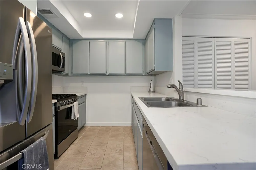 15050 Sherman #180 Los Angeles, CA 91405