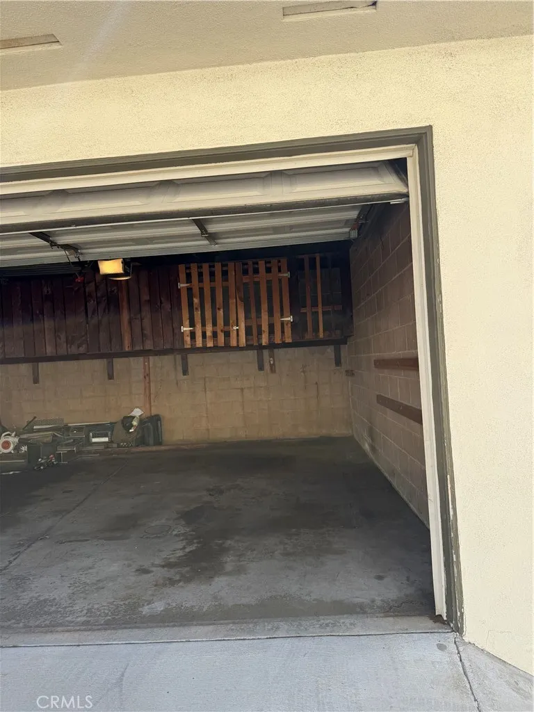 1804 Tamerlane Drive #D Glendale, CA 91208