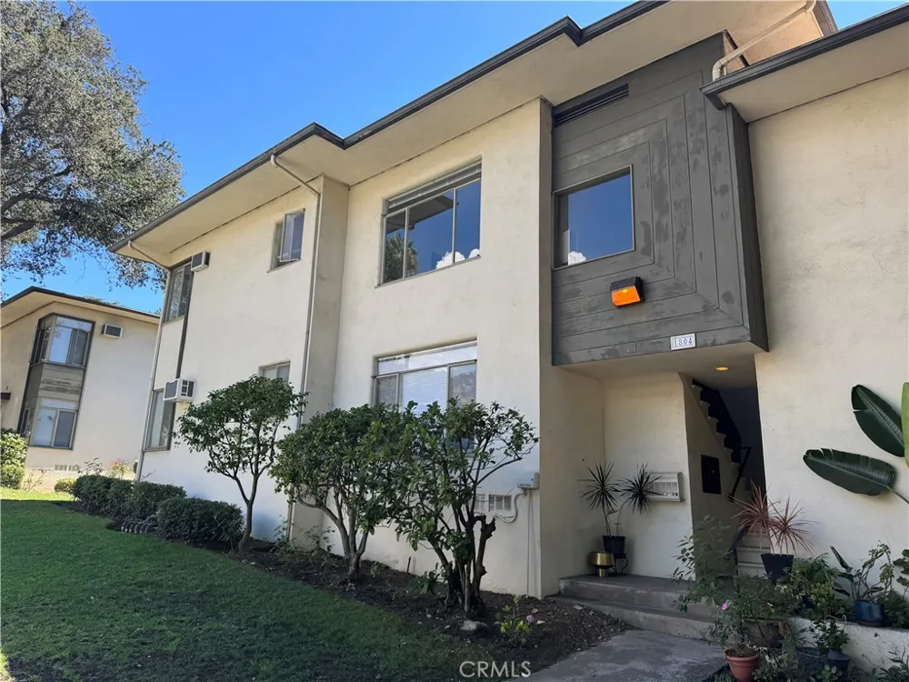 1804 Tamerlane Drive #D Glendale, CA 91208