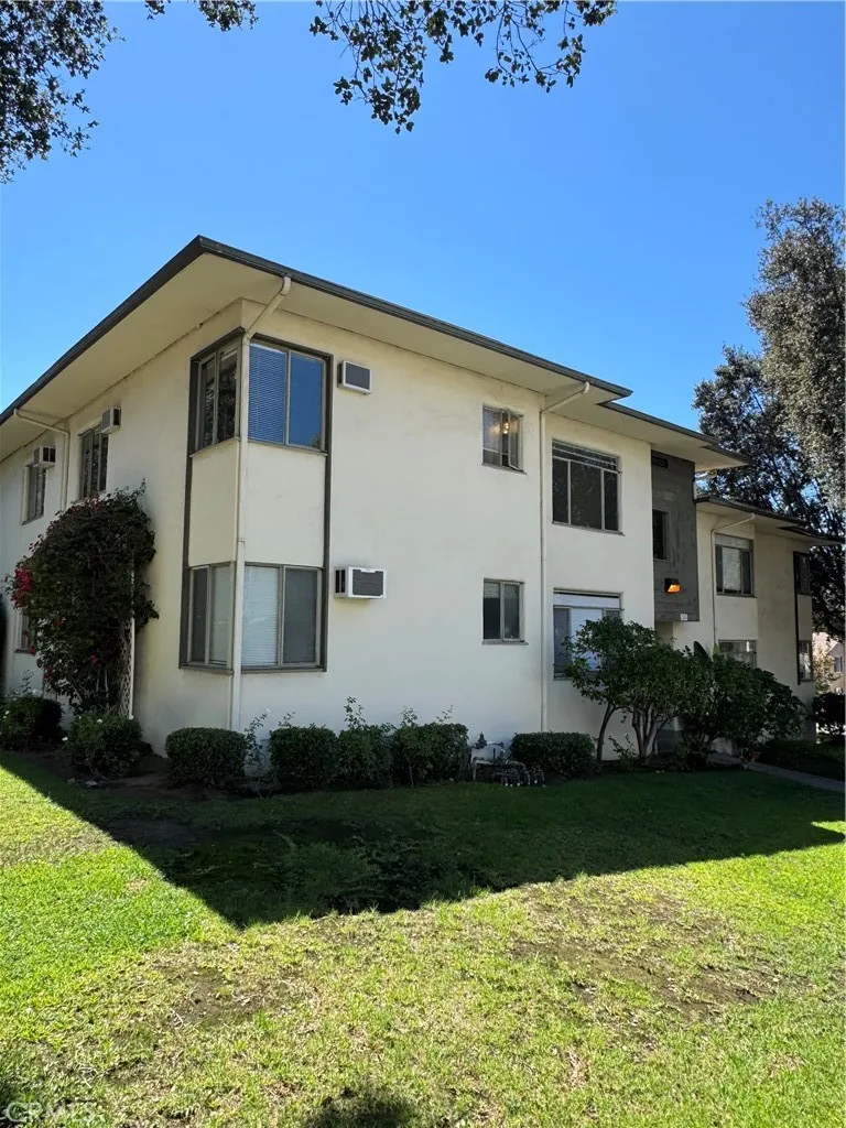 1804 Tamerlane Drive #D Glendale, CA 91208
