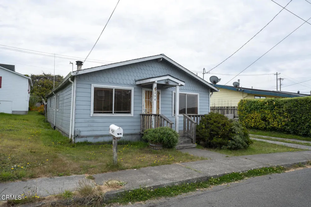 464 S Whipple Street Fort Bragg, CA 95437