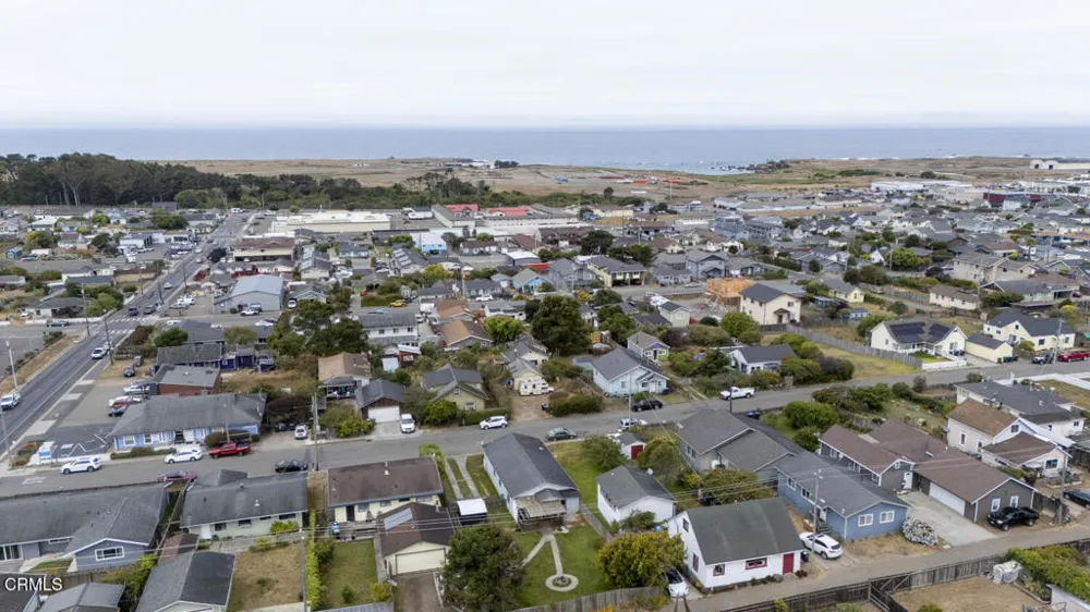 464 S Whipple Street Fort Bragg, CA 95437