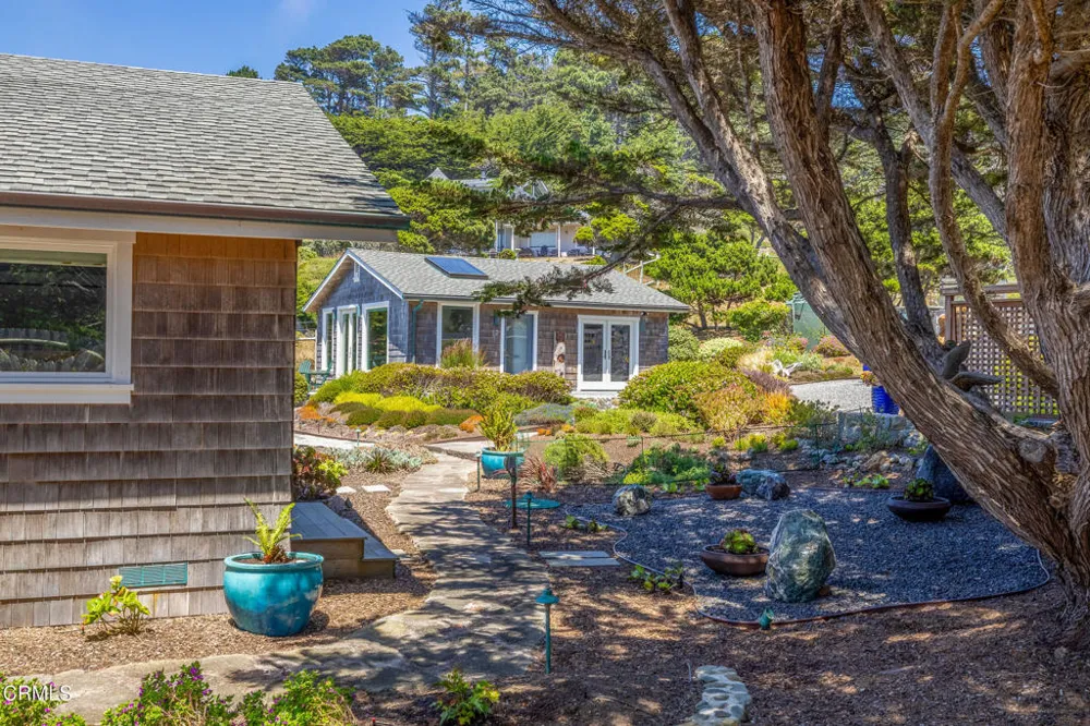 6018 California 1 Little River, CA 95456