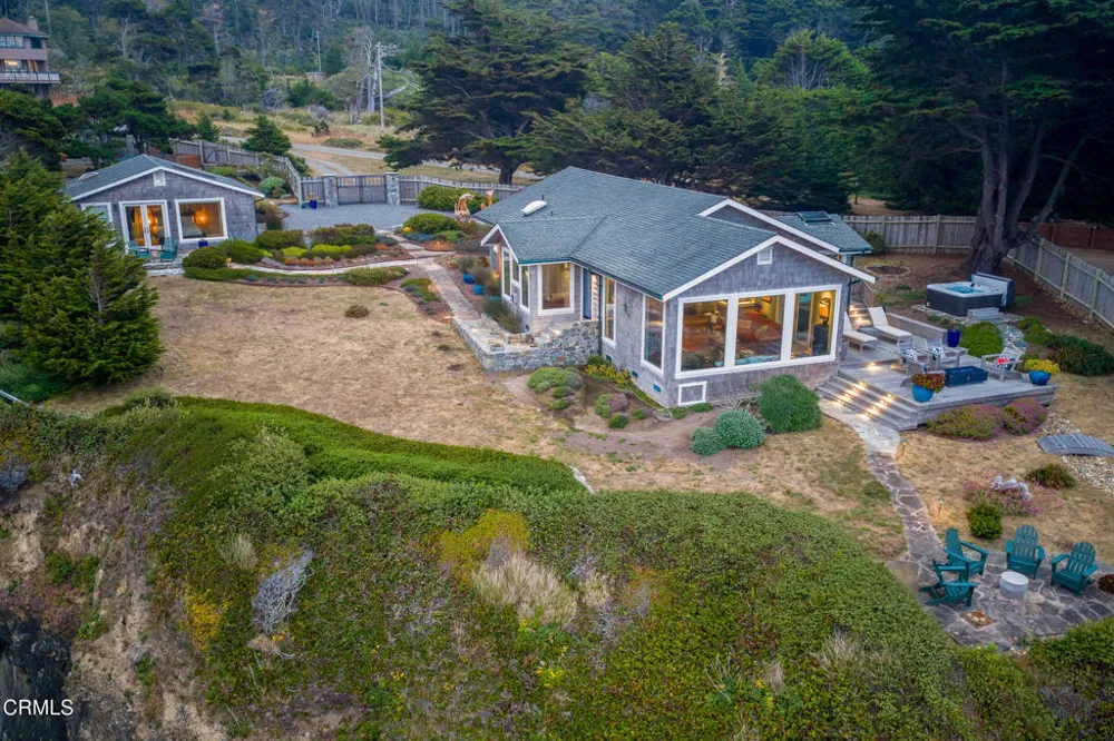 6018 California 1 Little River, CA 95456