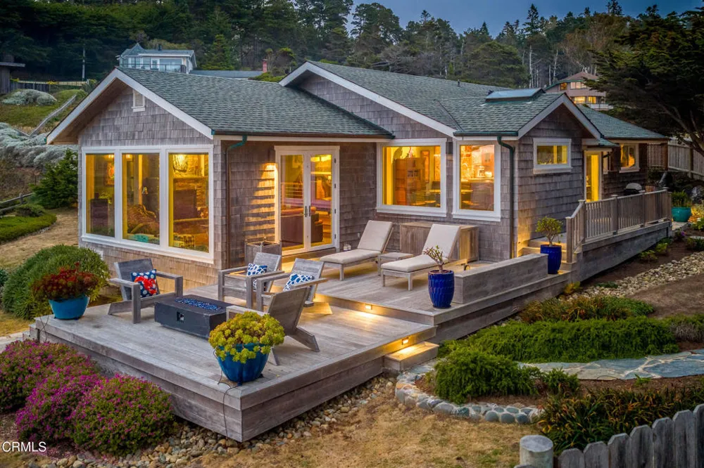 6018 California 1 Little River, CA 95456