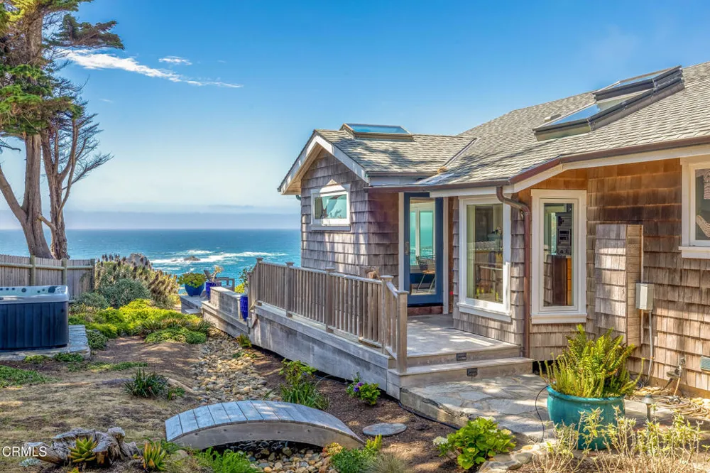 6018 California 1 Little River, CA 95456