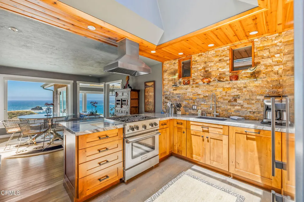 6018 California 1 Little River, CA 95456
