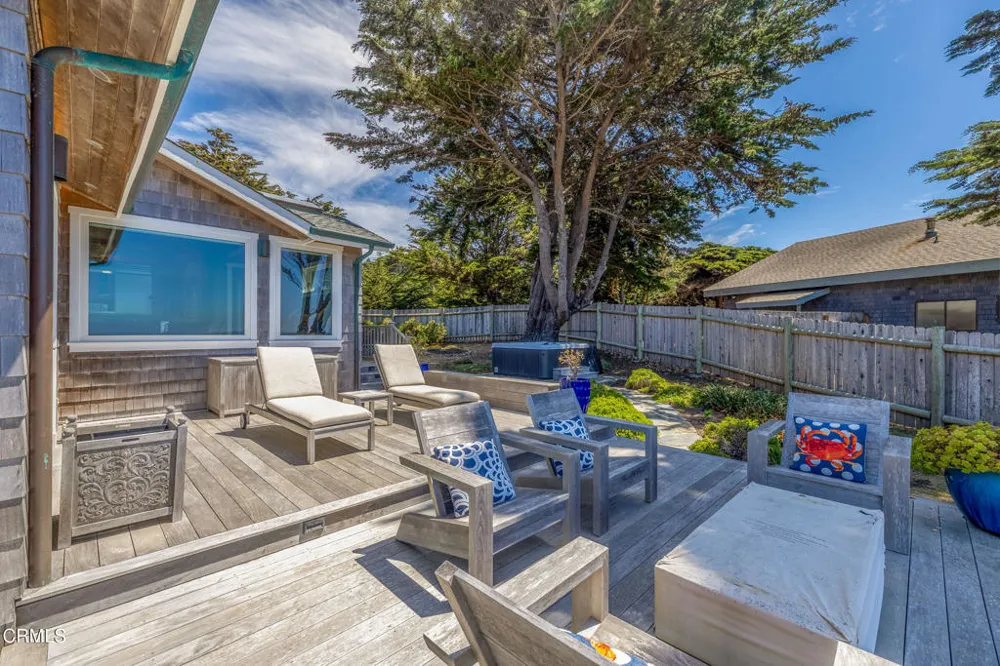 6018 California 1 Little River, CA 95456