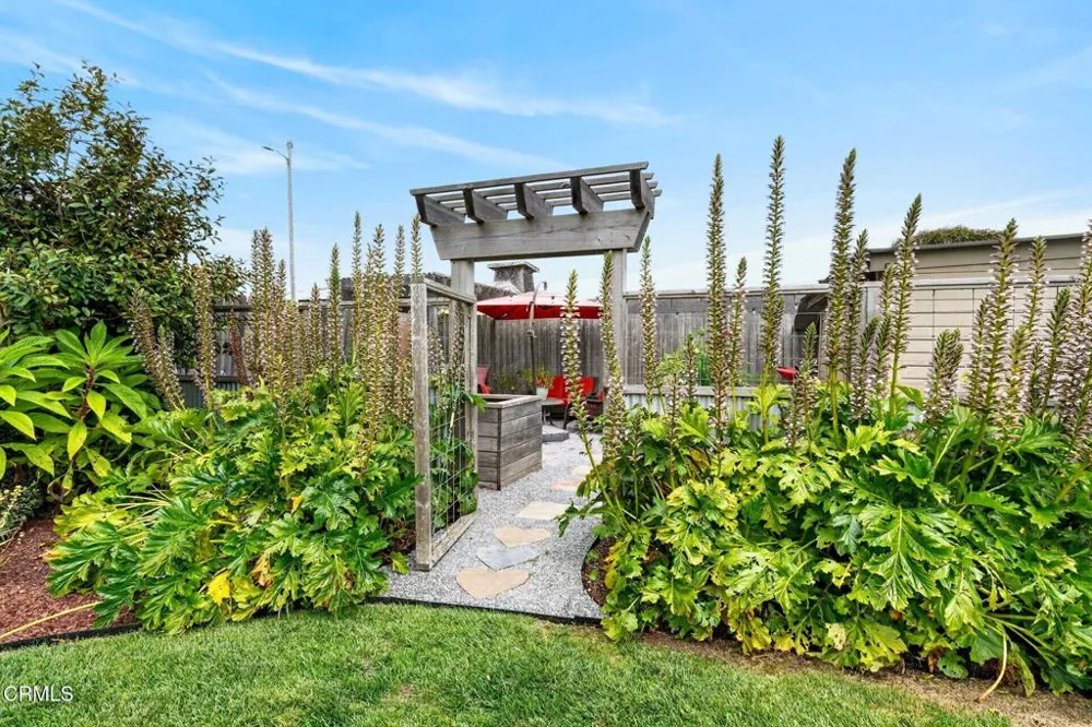 860 Myrtle Street Fort Bragg, CA 95437
