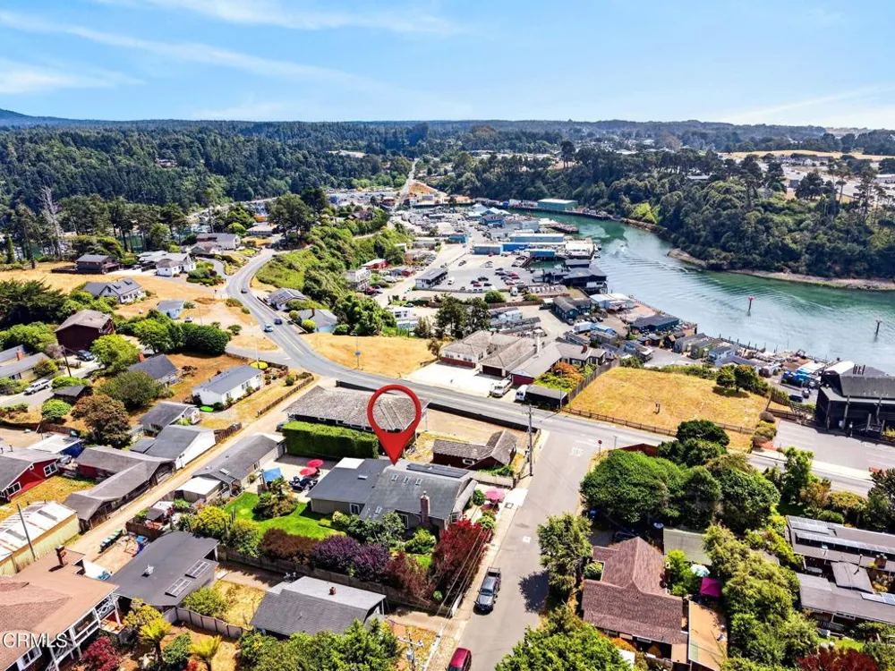 860 Myrtle Street Fort Bragg, CA 95437