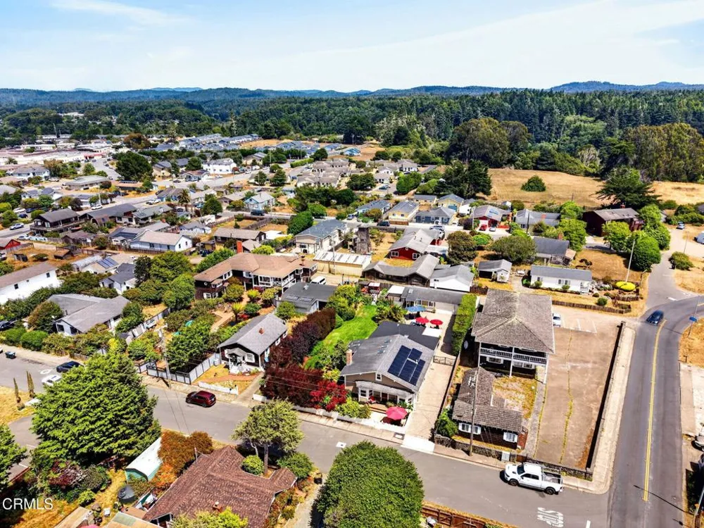 860 Myrtle Street Fort Bragg, CA 95437