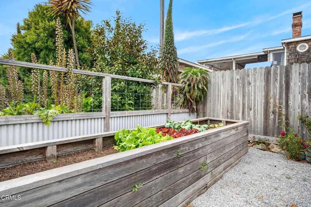 860 Myrtle Street Fort Bragg, CA 95437