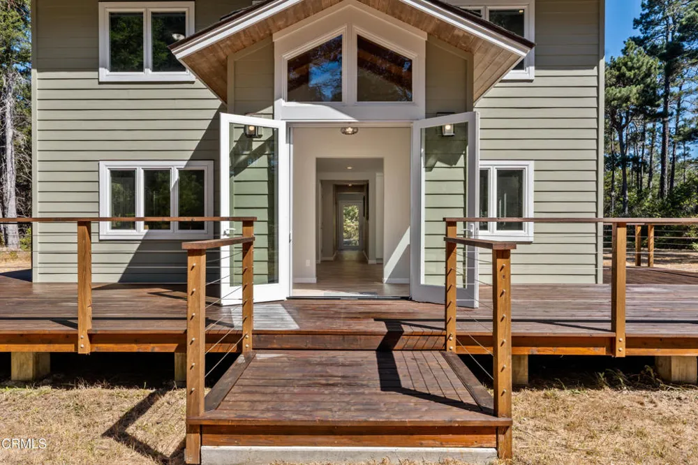 43014 Little Lake Road Mendocino, CA 95460