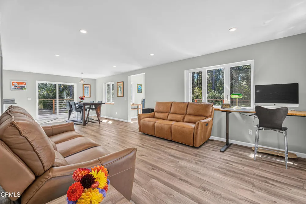 43014 Little Lake Road Mendocino, CA 95460