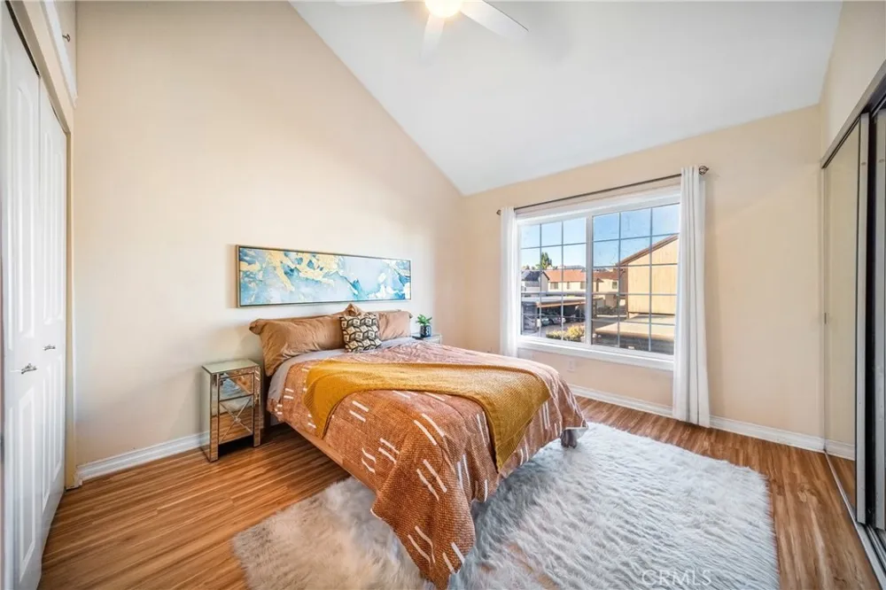 22421 Sherman Way #10 West Hills, CA 91307