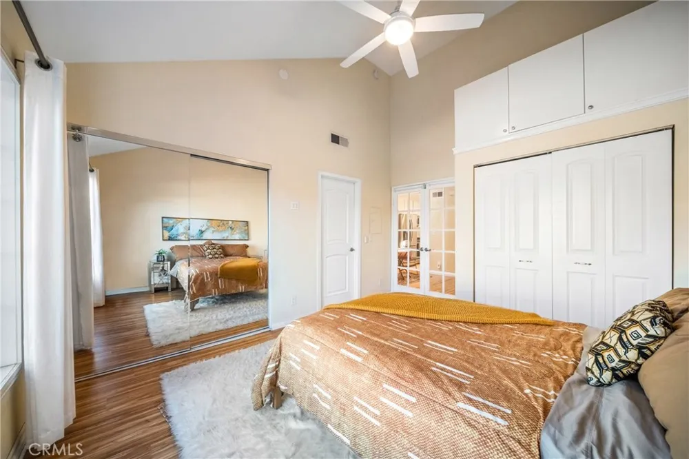 22421 Sherman Way #10 West Hills, CA 91307