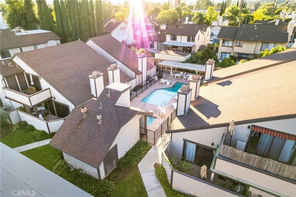22421 Sherman Way #10 West Hills, CA 91307