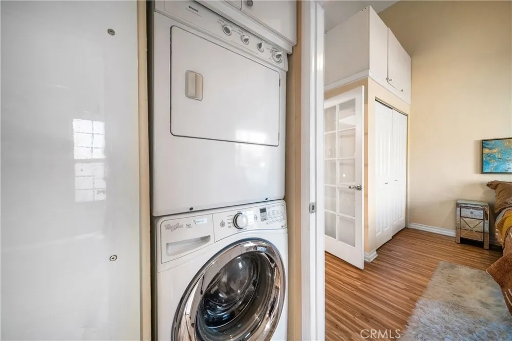 22421 Sherman Way #10 West Hills, CA 91307